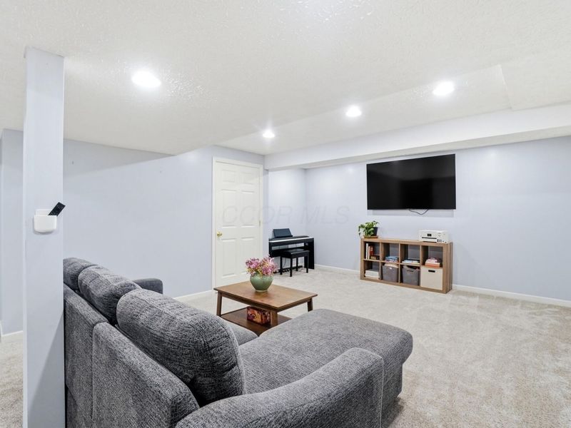 2085 Parklawn Drive, Lewis Center, OH 43035 Photo 59