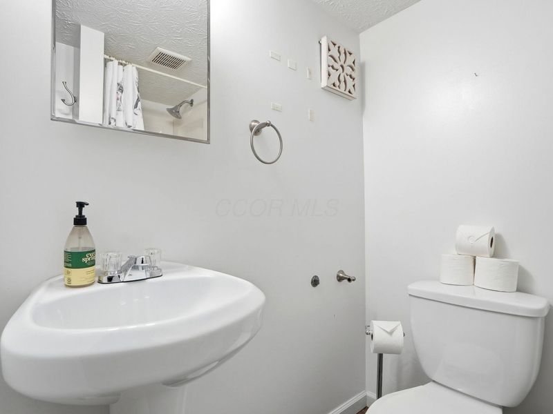 2085 Parklawn Drive, Lewis Center, OH 43035 Photo 65
