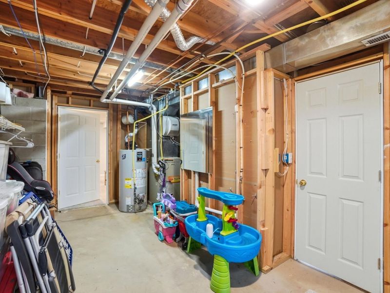 2085 Parklawn Drive, Lewis Center, OH 43035 Photo 69