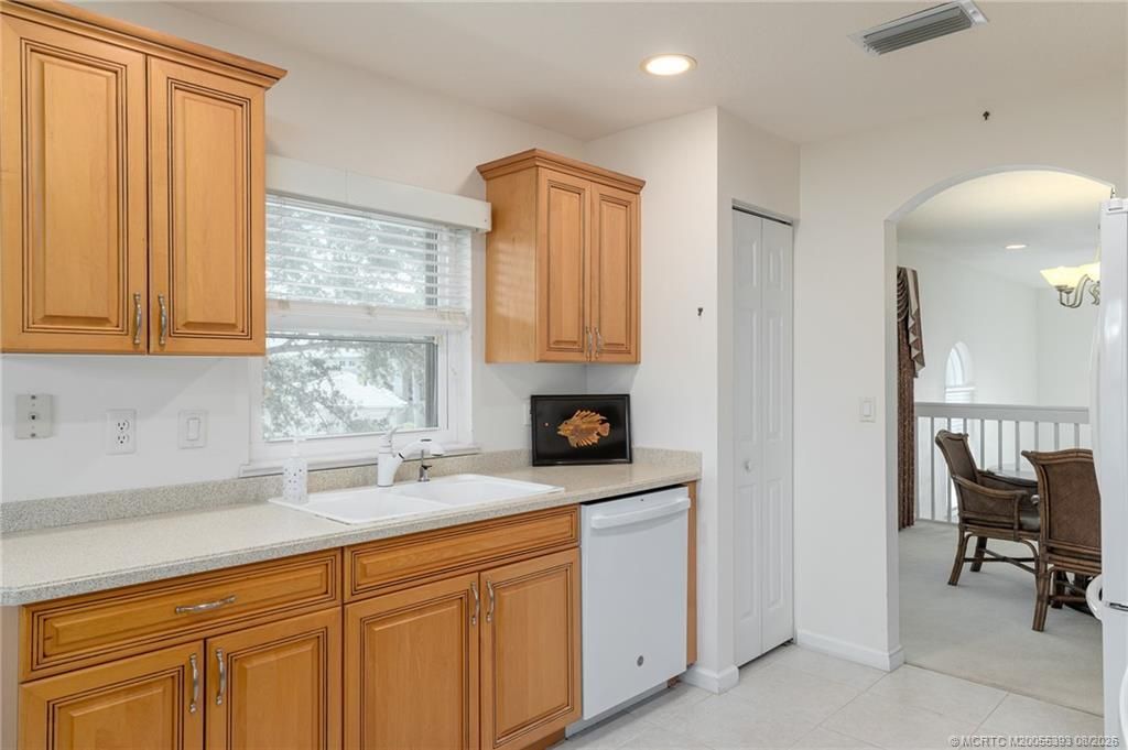1527 SE Prestwick Lane, Unit 6D, Port Saint Lucie, FL 34952 Photo