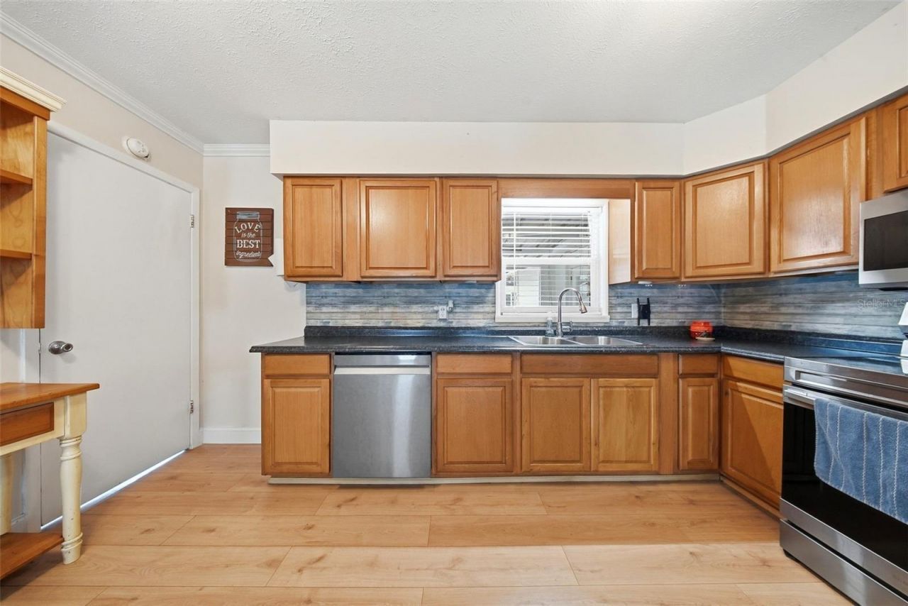 9403 Oak Ridge Avenue, Riverview, FL 33578 Photo