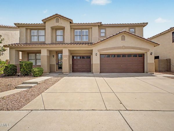 3125 W LUCIA Drive, Phoenix, AZ 85083