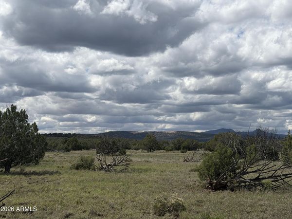 1 Hideaway Road, Ash Fork, AZ 86320