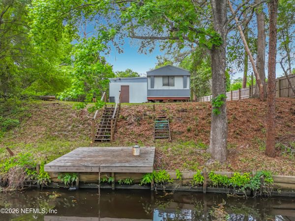 102 WATERWAY Drive, Palatka, FL 32187