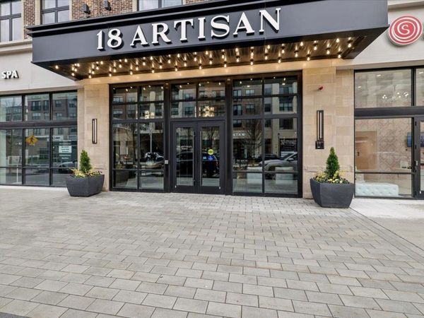 18 Artisan Drive, Salem, NH 03079