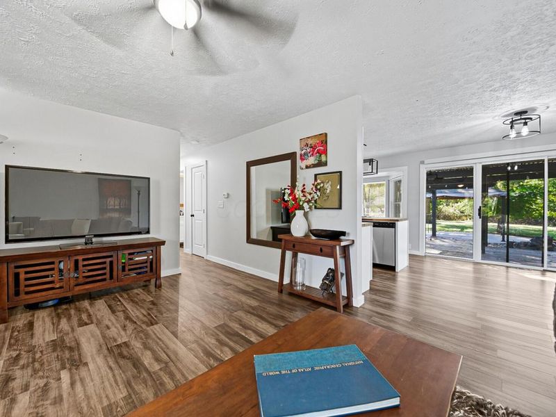 6355 Taylor Road , Blacklick, OH 43004 Photo 7