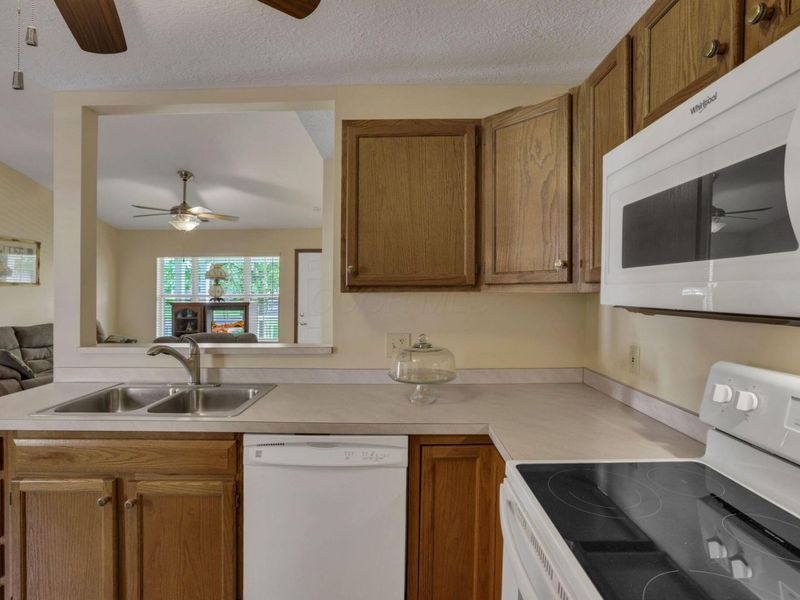 8614 Victoria Meadow Lane, Reynoldsburg, OH 43068 Photo 11