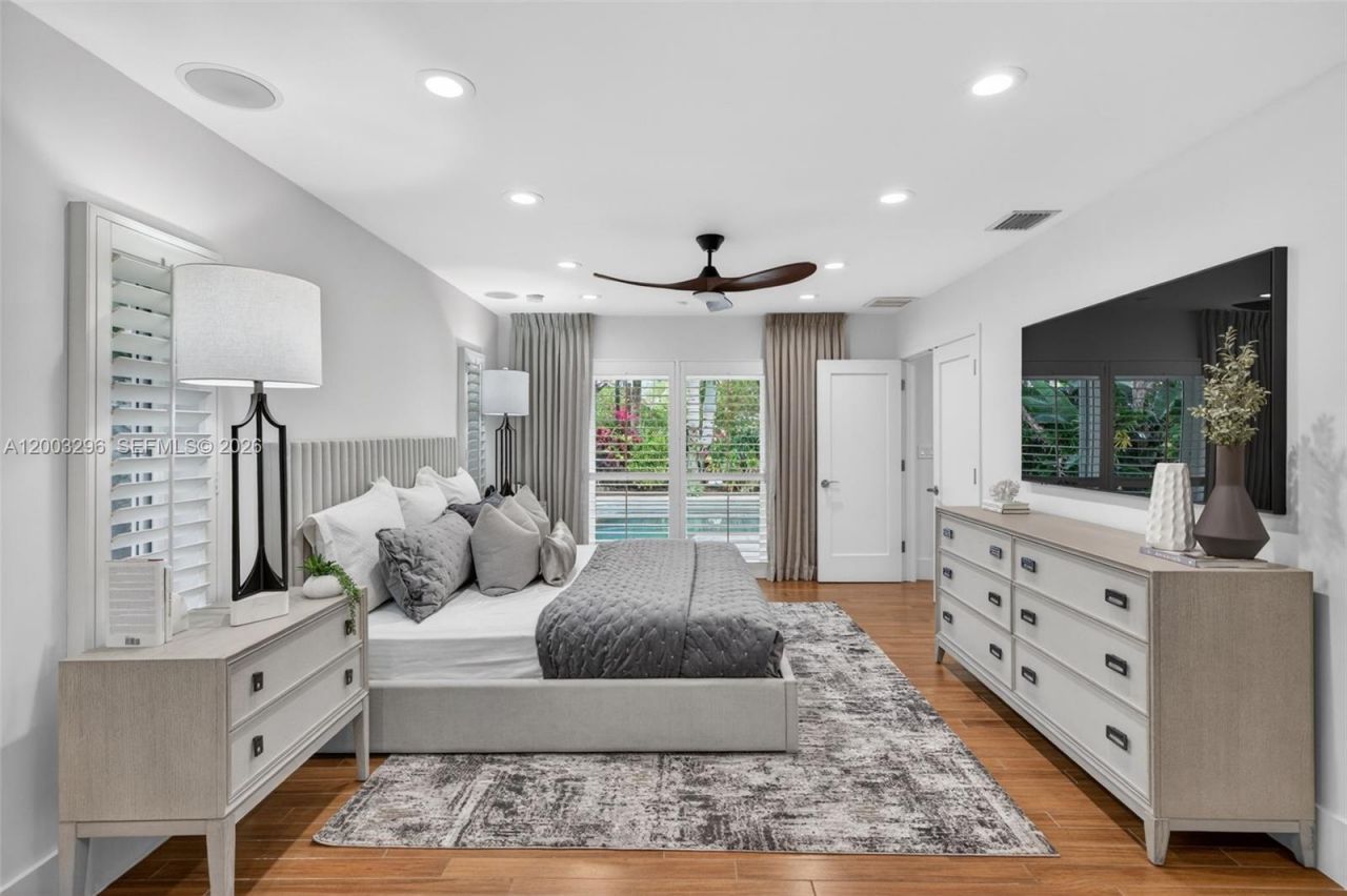 3050 NE 41st St, Fort Lauderdale, FL 33308 Photo