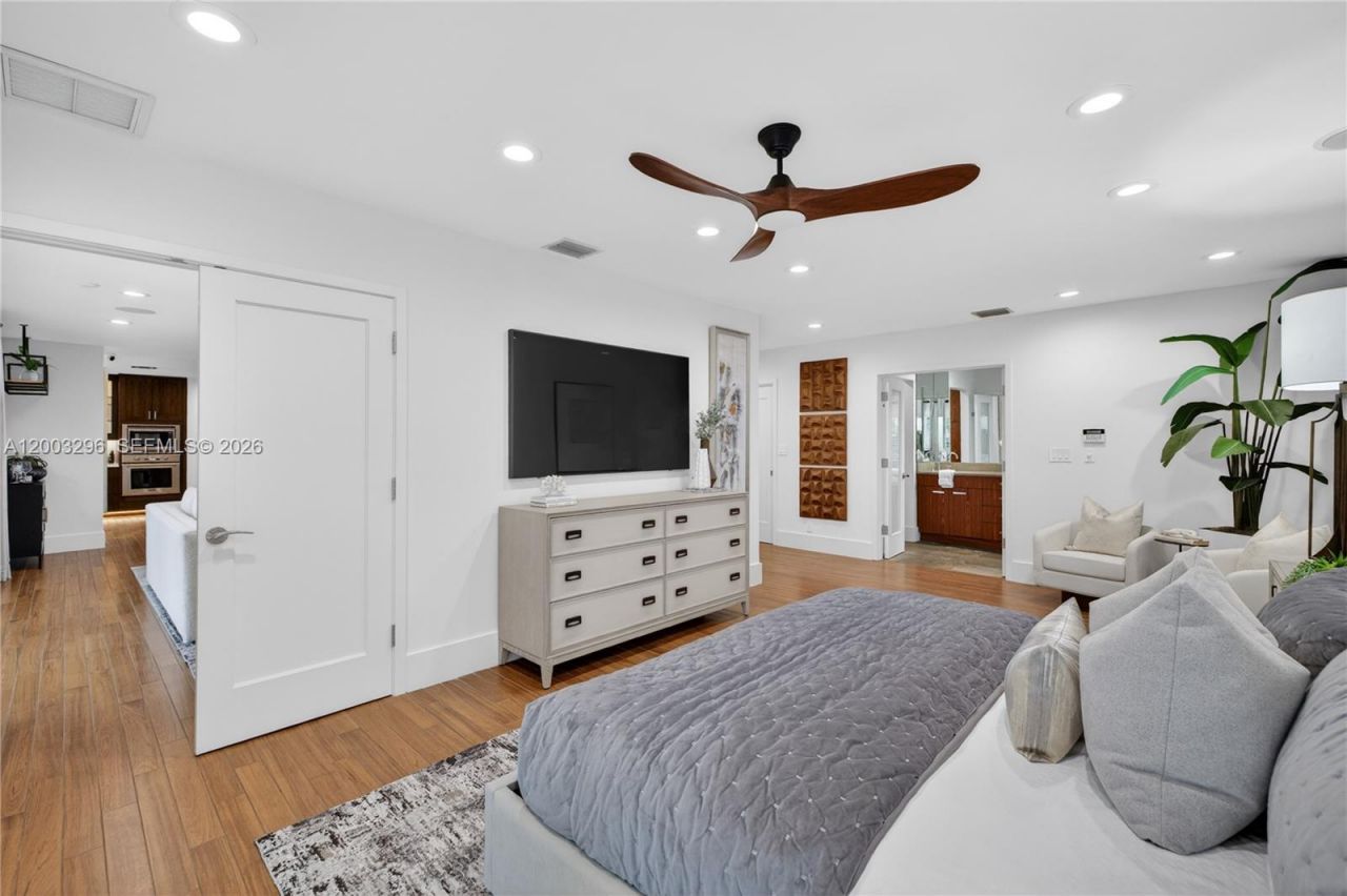 3050 NE 41st St, Fort Lauderdale, FL 33308 Photo