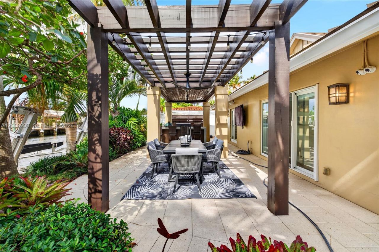 3050 NE 41st St, Fort Lauderdale, FL 33308 Photo