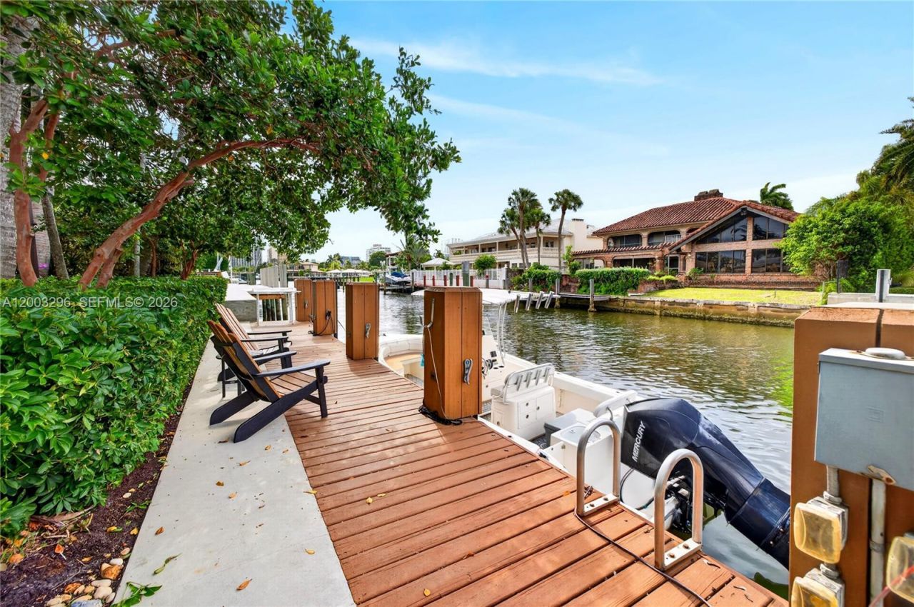 3050 NE 41st St, Fort Lauderdale, FL 33308 Photo