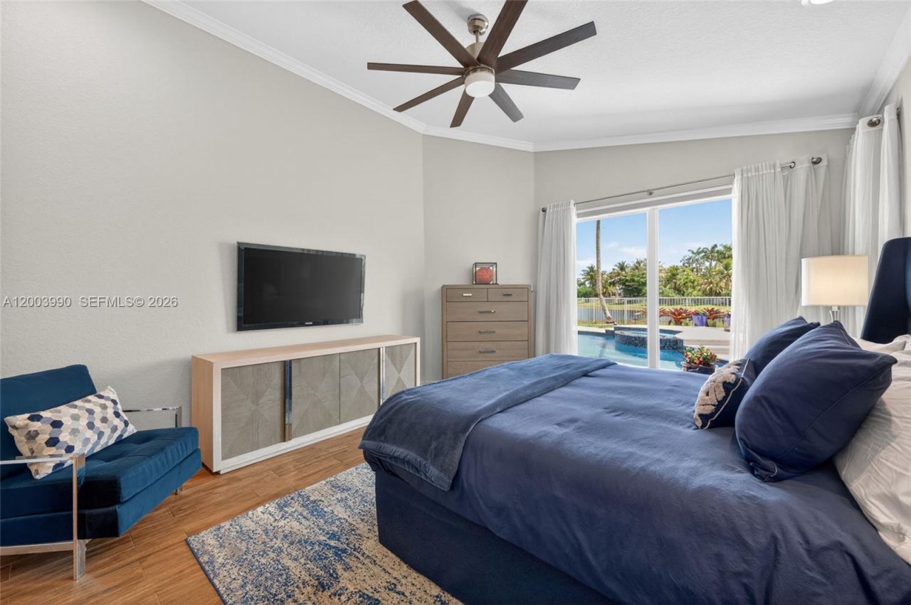 1776 Victoria Pointe Cir, Weston, FL 33327 Photo