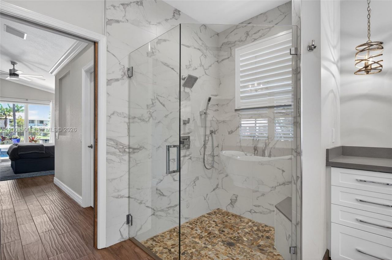1776 Victoria Pointe Cir, Weston, FL 33327 Photo
