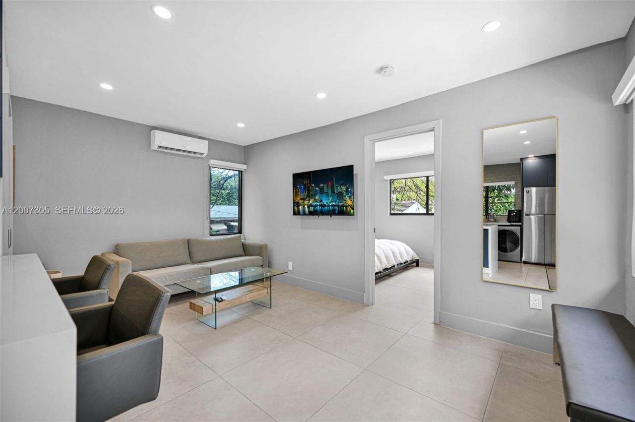 145 NE 49th St, Unit A, Miami, FL 33137 Photo