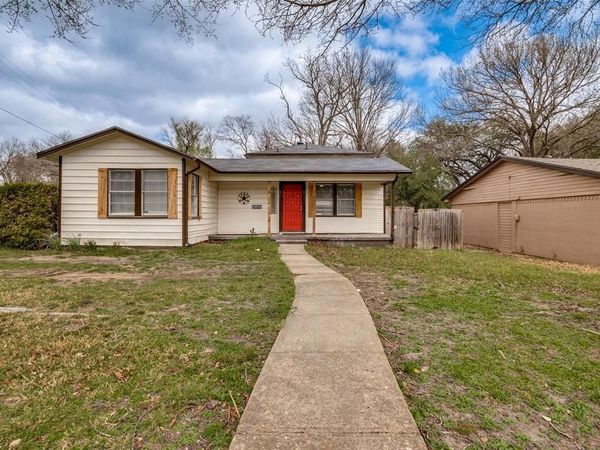 421 W 8th Street, Lancaster, TX 75146