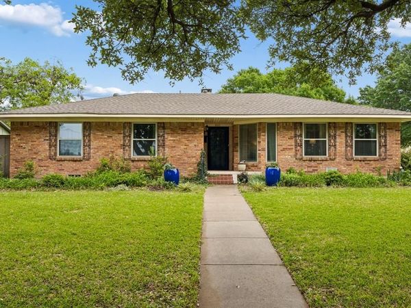 800 N Floyd Road , Richardson, TX 75080