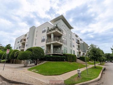 4040 N Hall Street, Unit 201, Dallas, TX 75219