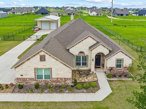 130 Prairie Meadows Court , Rhome, TX 76078