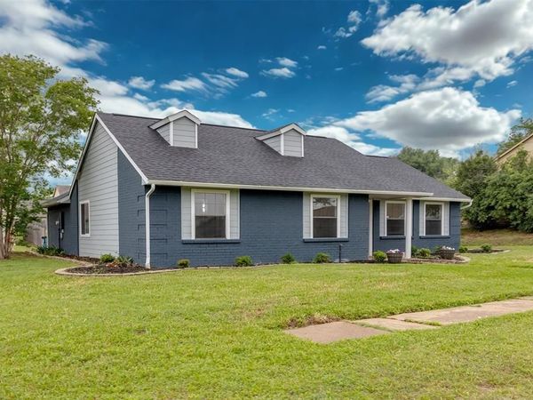 5825 Truitt Circle, The Colony, TX 75056