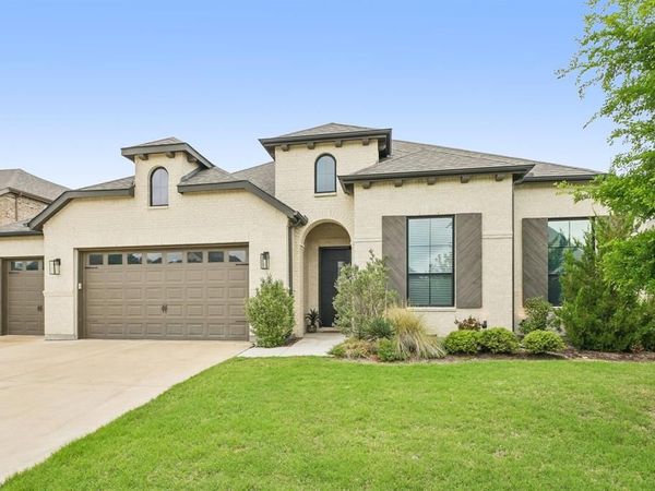 449 Country Meadows Boulevard, Waxahachie, TX 75165