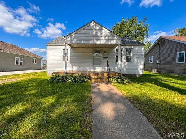 417 N 3rd Street , Dupo, IL 62239