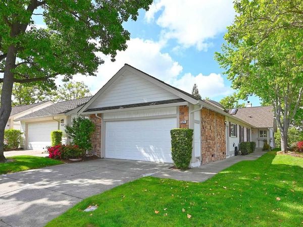 521 Silver Lake Dr, Danville, CA 94526