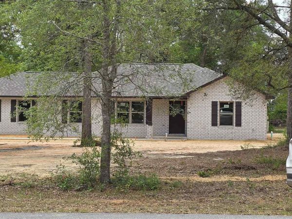 8837 Antietam Rd, Milton, FL 32583