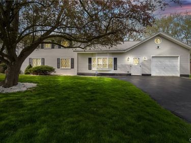 300 Columbus Avenue , Camillus, NY 13219