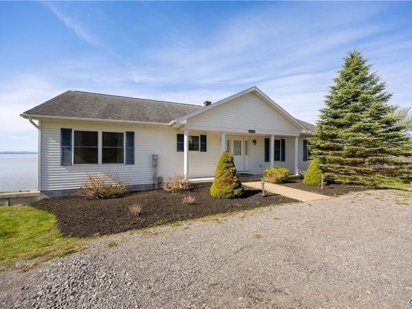 1267 State Route 49 , Constantia, NY 13044