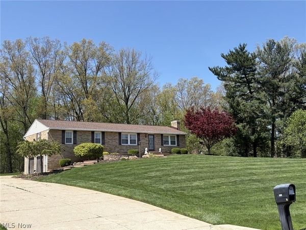 8285 Southwood Drive NW, North Canton, OH 44720