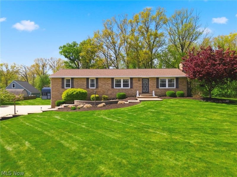 8285 Southwood Drive NW, North Canton, OH 44720 Photo 2