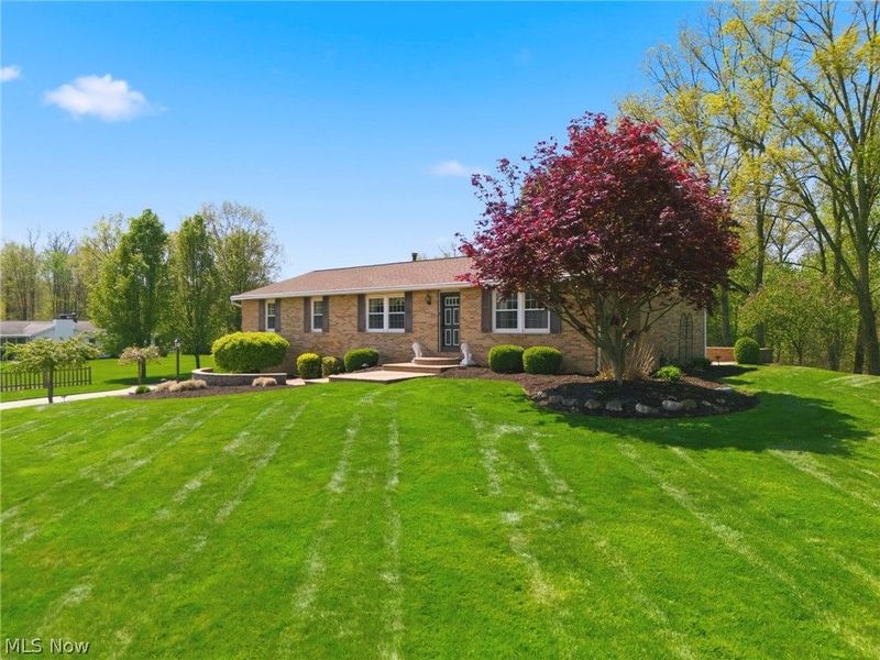 8285 Southwood Drive NW, North Canton, OH 44720 Photo 3