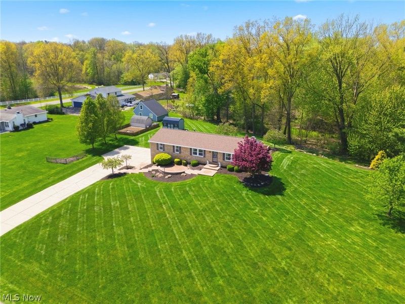 8285 Southwood Drive NW, North Canton, OH 44720 Photo 5