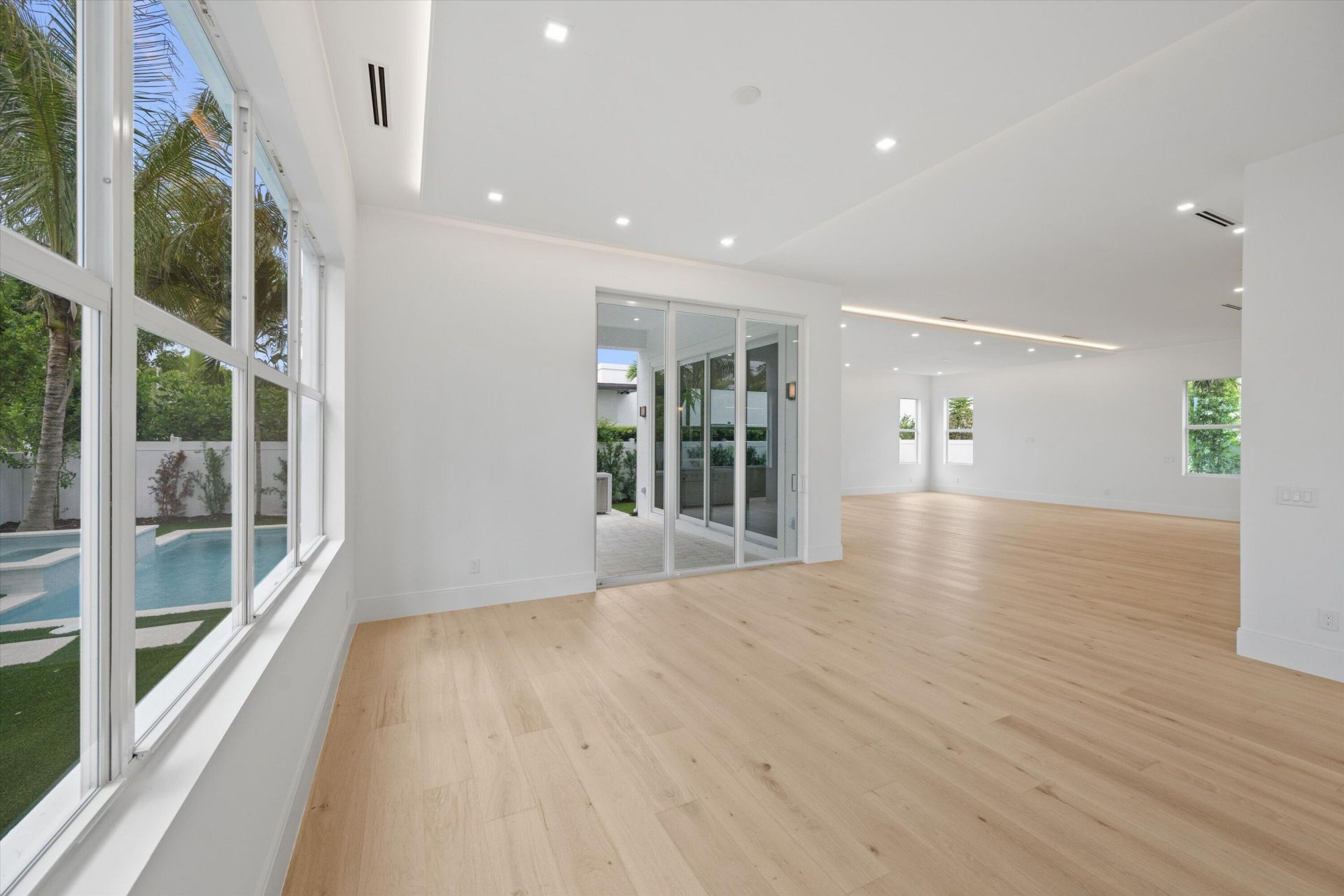 291 Summa Street, West Palm Beach, FL 33405 Photo