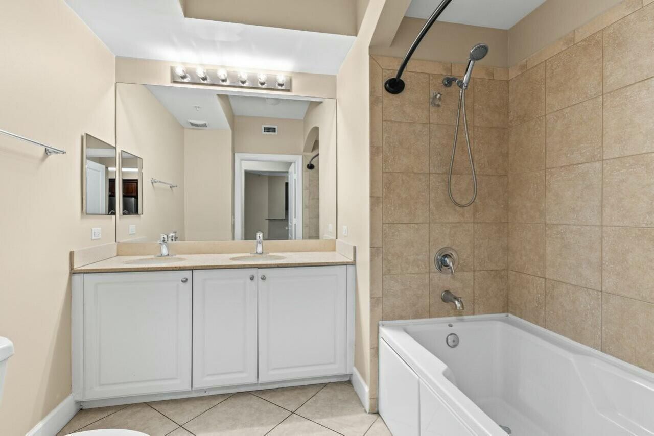 1690 Renaissance Commons Boulevard, Unit 1125, Boynton Beach, FL 33426 Photo