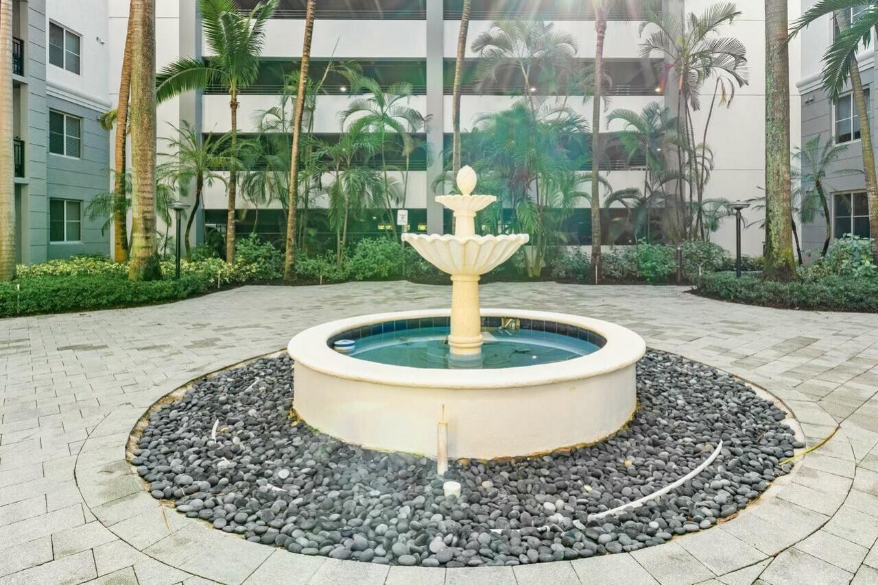 1690 Renaissance Commons Boulevard, Unit 1125, Boynton Beach, FL 33426 Photo