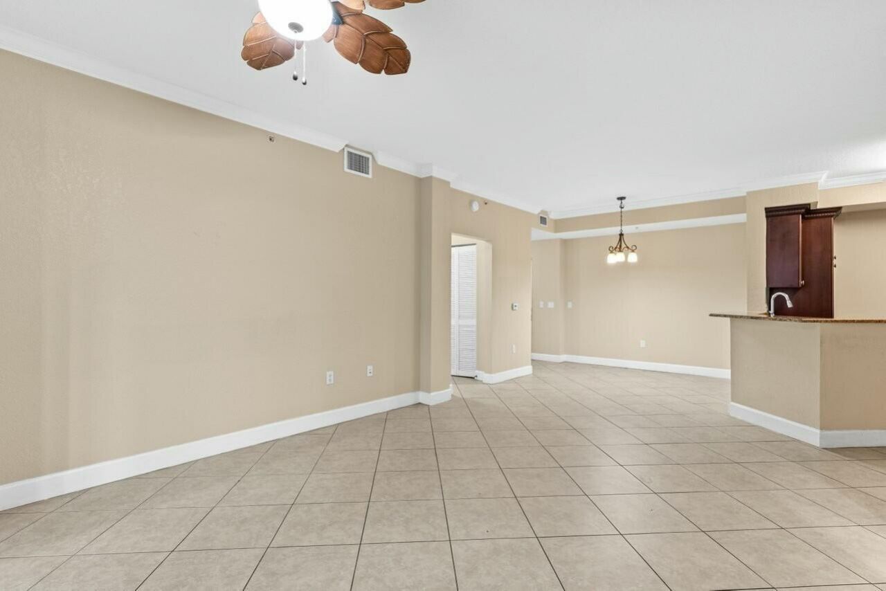 1690 Renaissance Commons Boulevard, Unit 1125, Boynton Beach, FL 33426 Photo