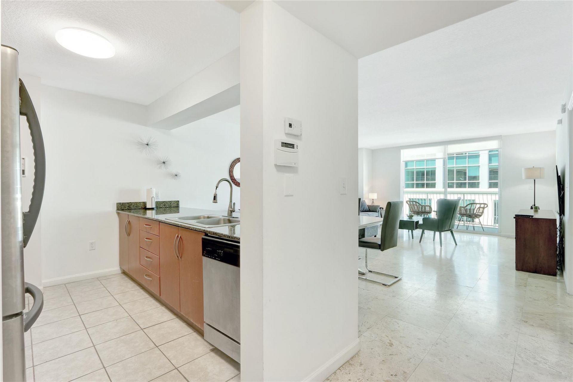 1200 Brickell Bay Drive, Unit 3906, Miami, FL 33131 Photo