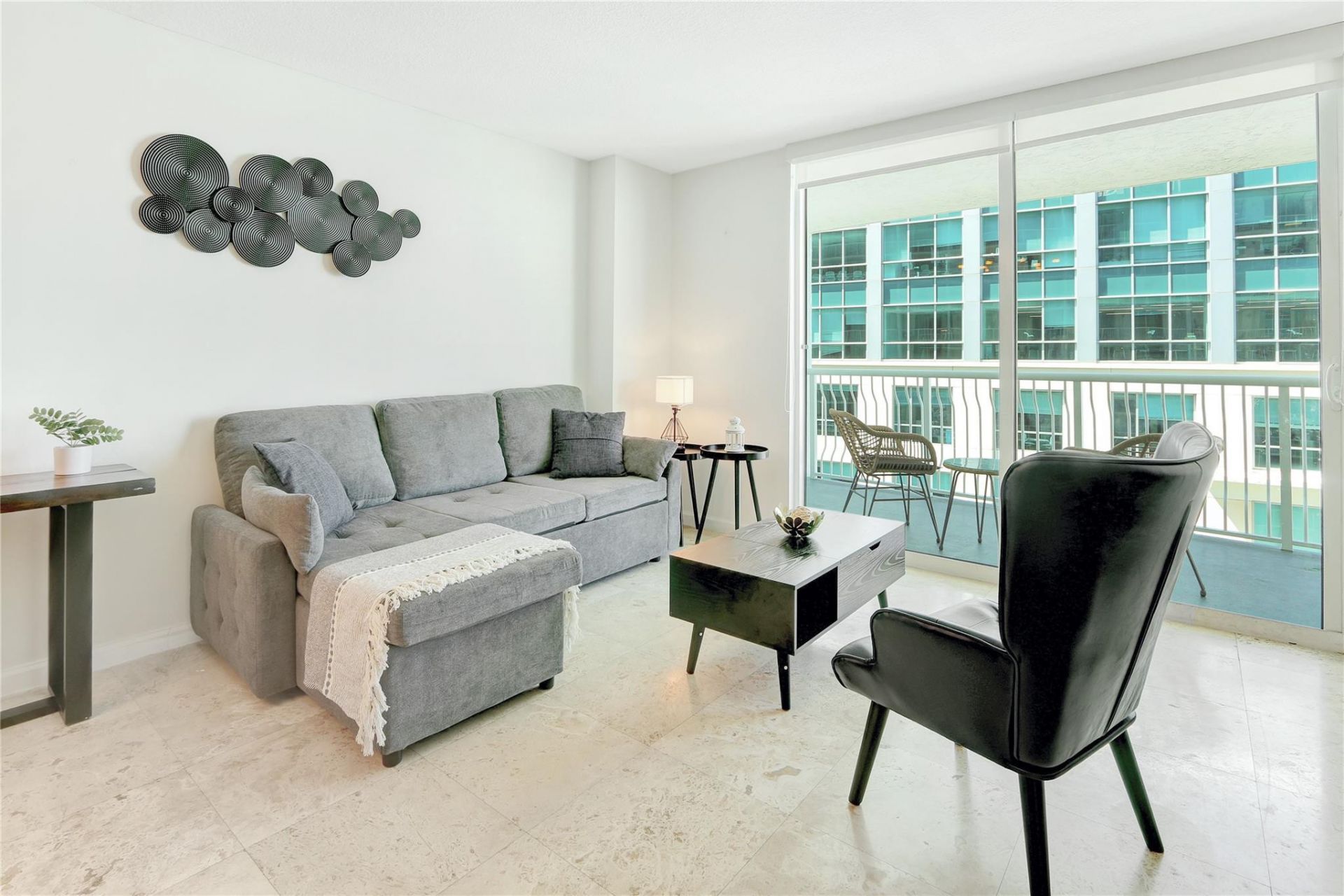1200 Brickell Bay Drive, Unit 3906, Miami, FL 33131 Photo