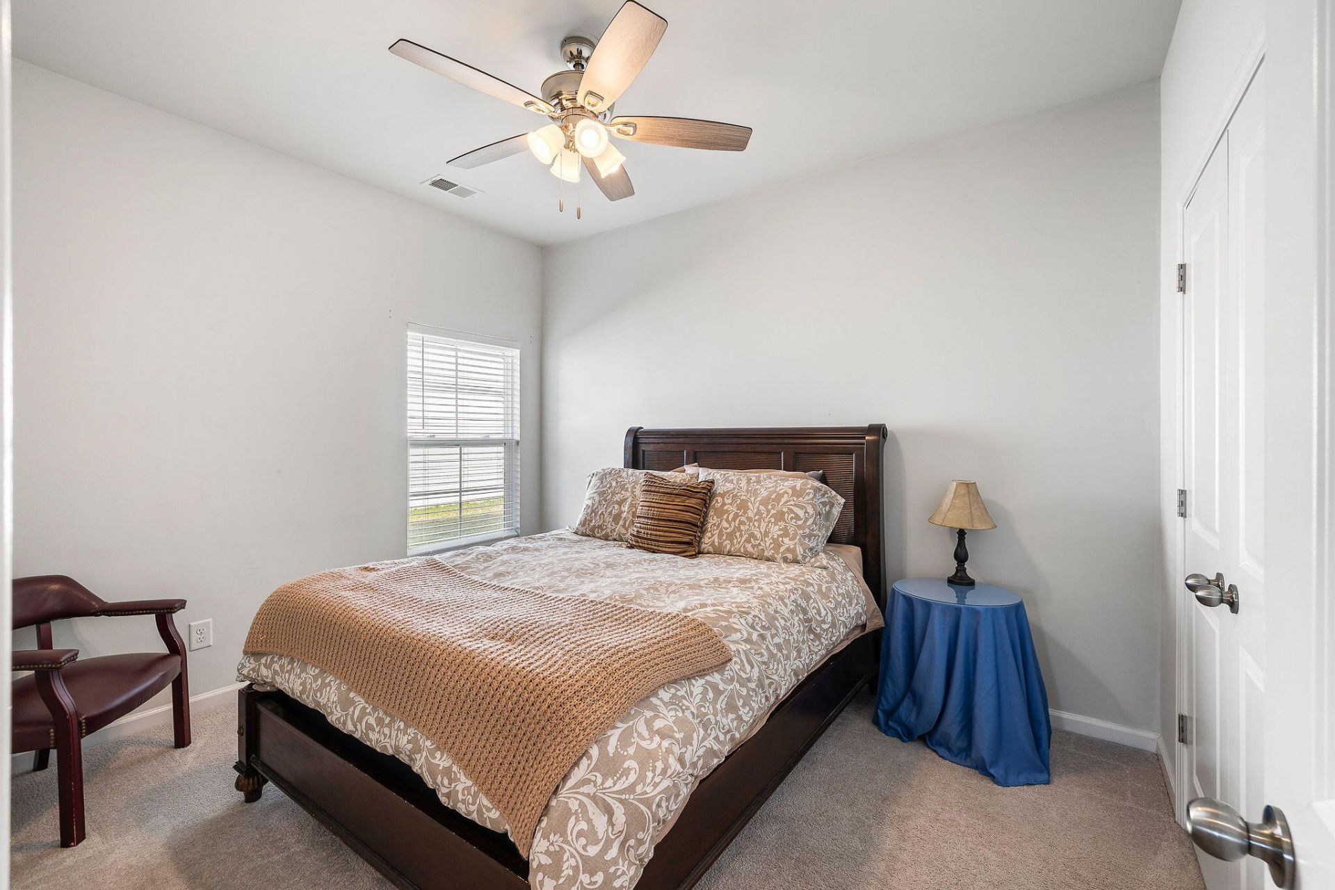 313 Squire Pope Road Photo 12