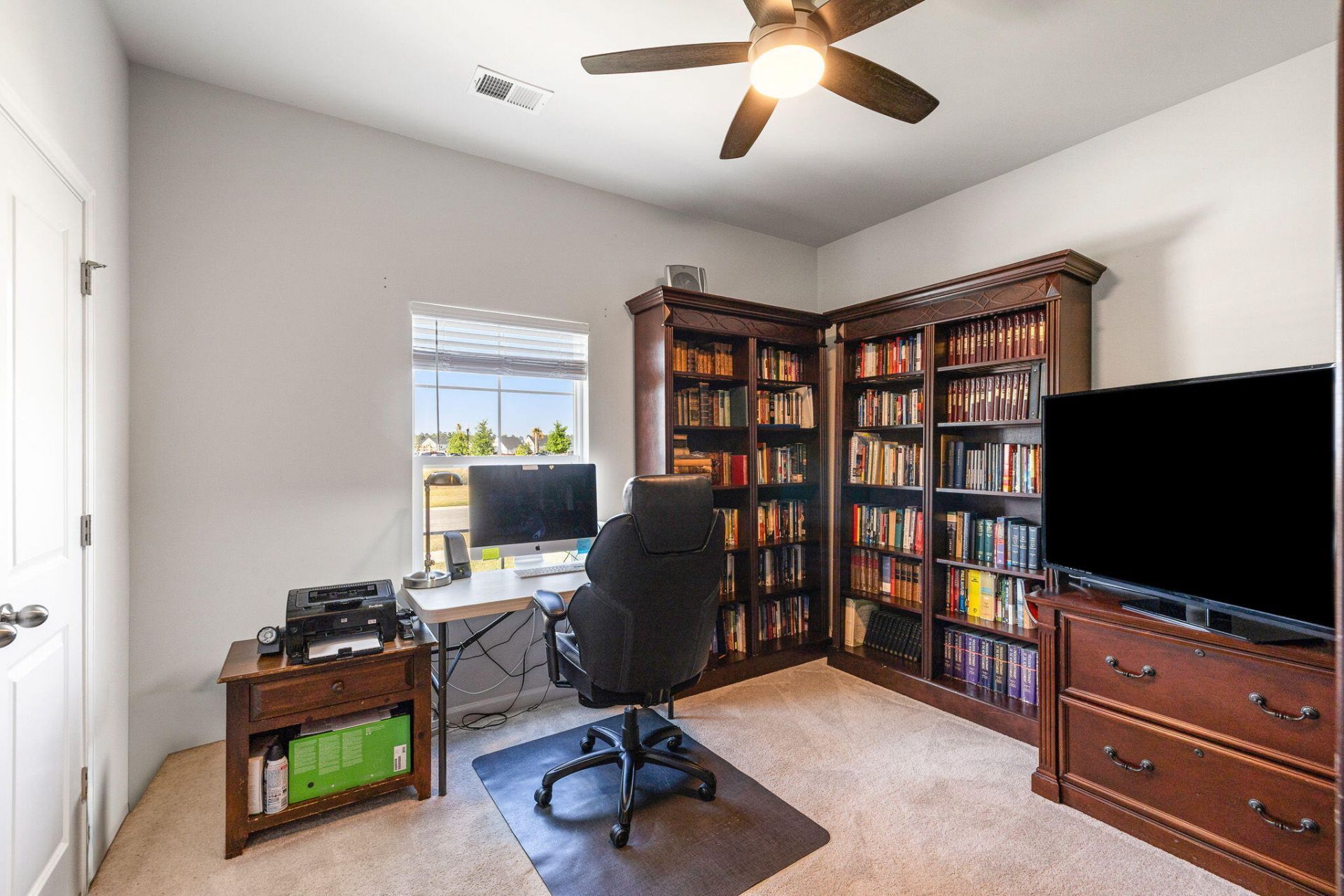 313 Squire Pope Road Photo 13