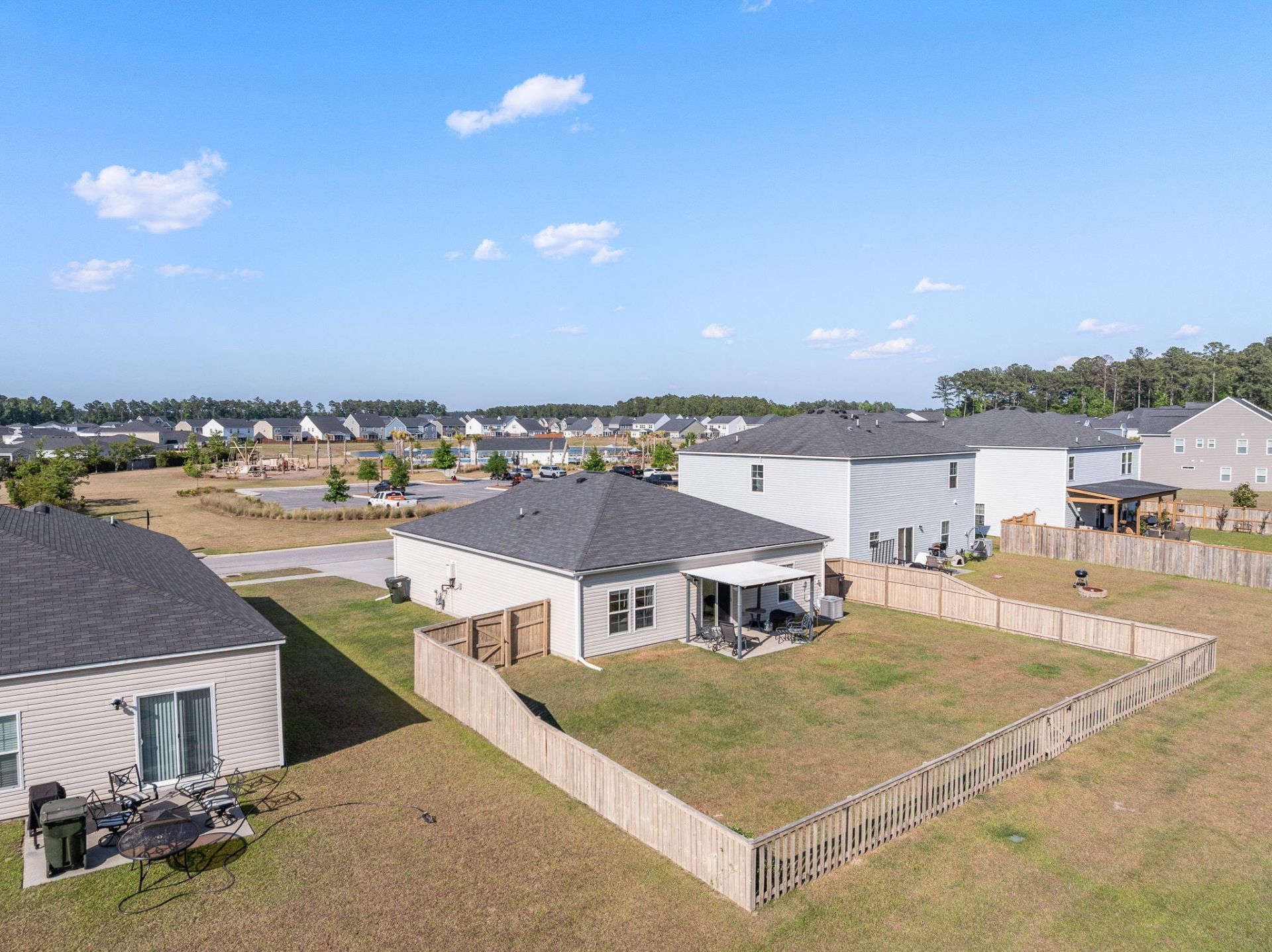 313 Squire Pope Road Photo 21