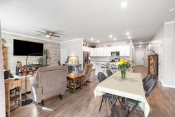 313 Squire Pope Road photo 4