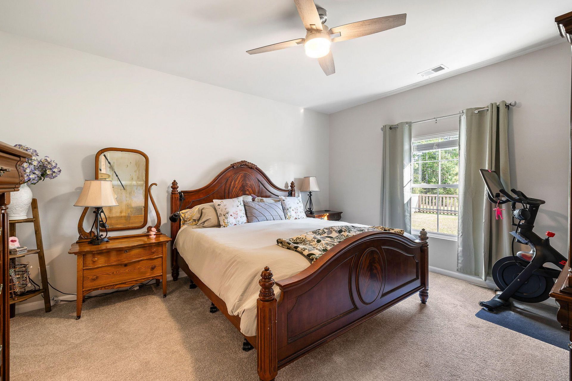 313 Squire Pope Road Photo 9