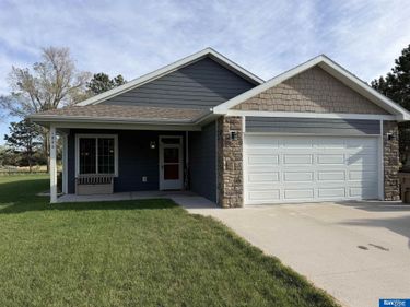 1806 Lakeview Drive, Central City, NE 68826