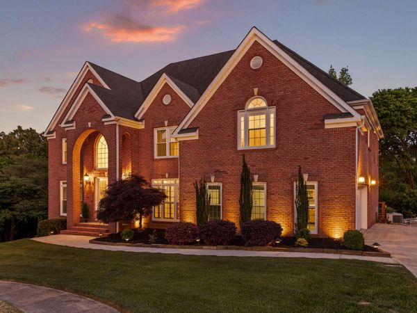 6404 Beacon Pointe Circle, Hixson, TN 37343