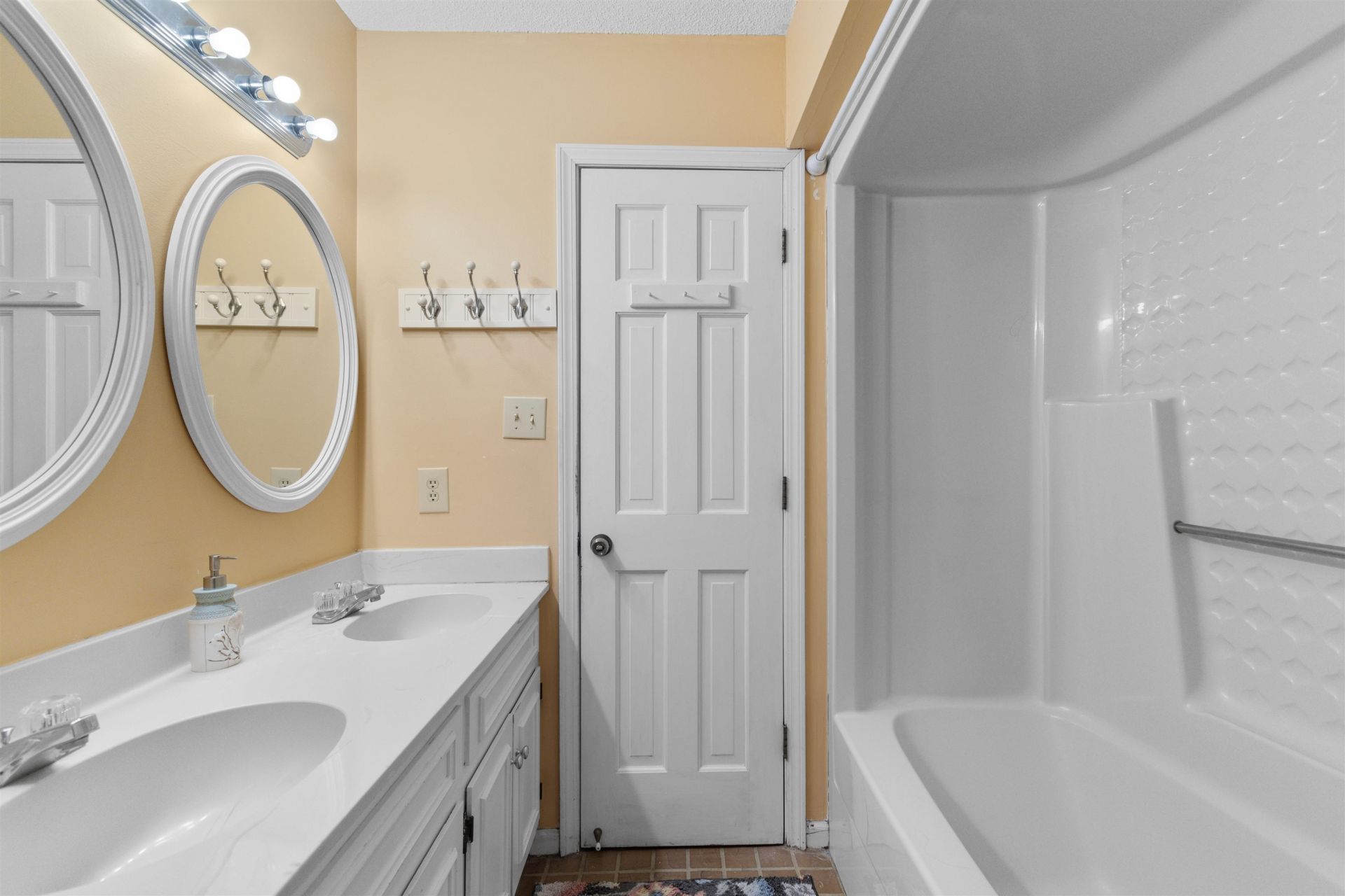 625 N Waccamaw Dr.  Photo 17
