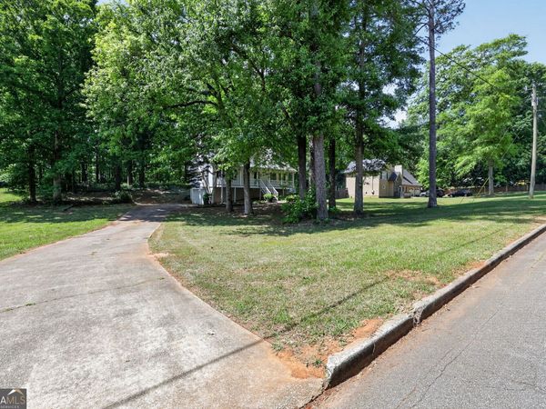 146 Camp Creek Drive, Stockbridge, GA 30281