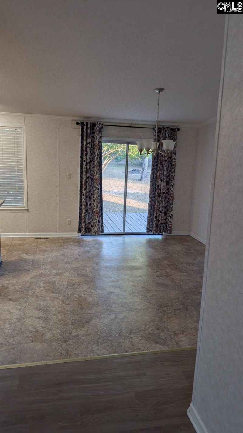 1995 Elgin Drive  Photo 11