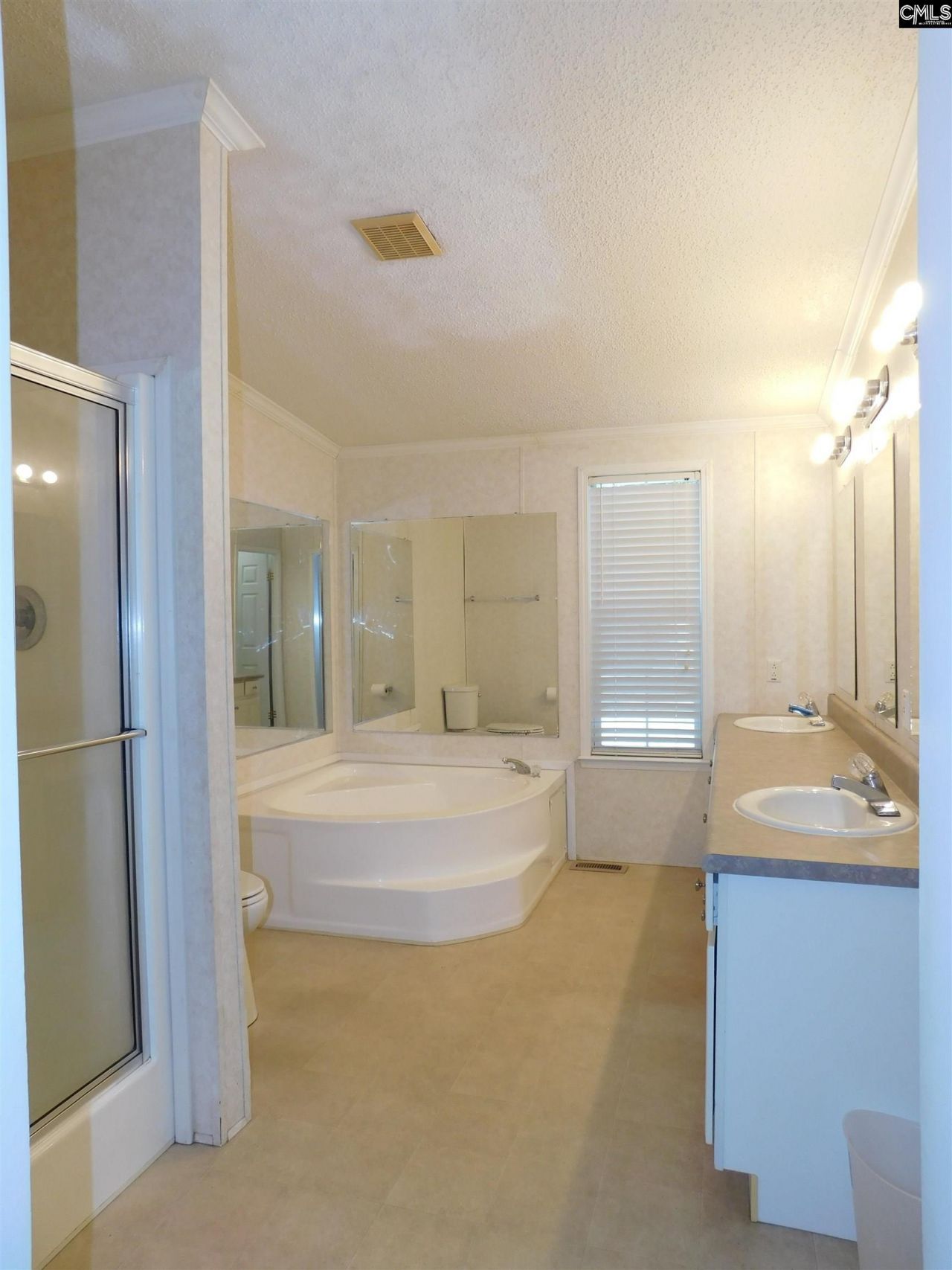 1995 Elgin Drive  Photo 13